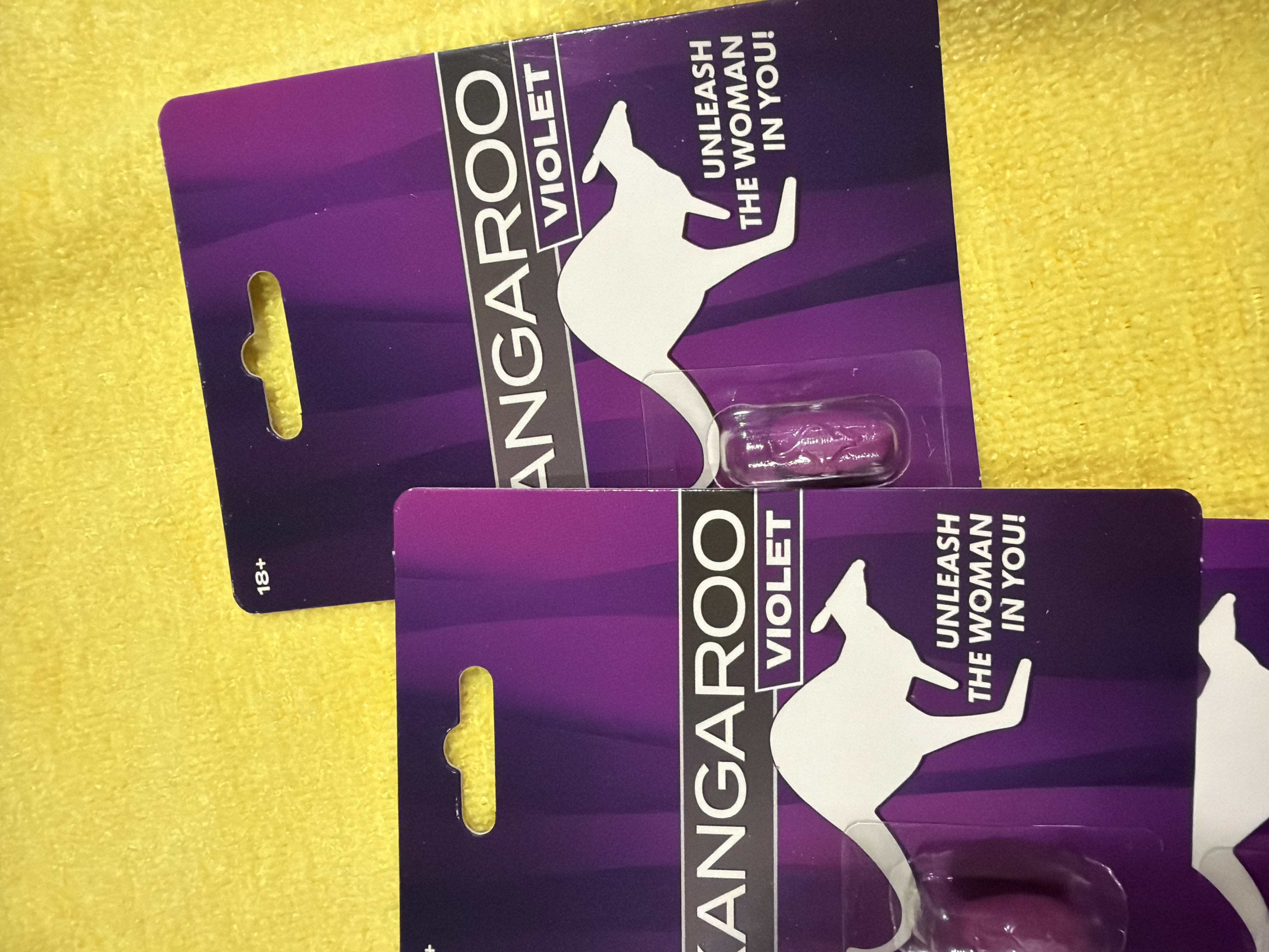 Cangaro violeta